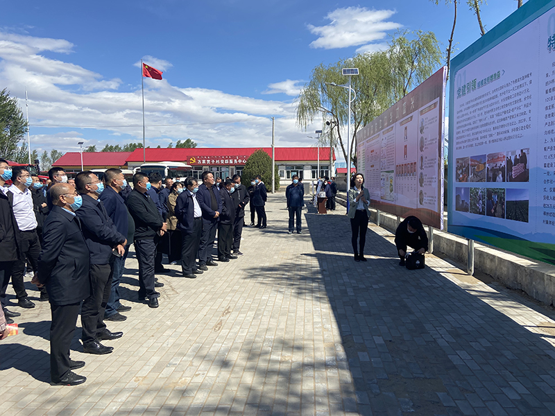 通辽市脱贫人口小额信贷现场推进会在奈曼旗召开