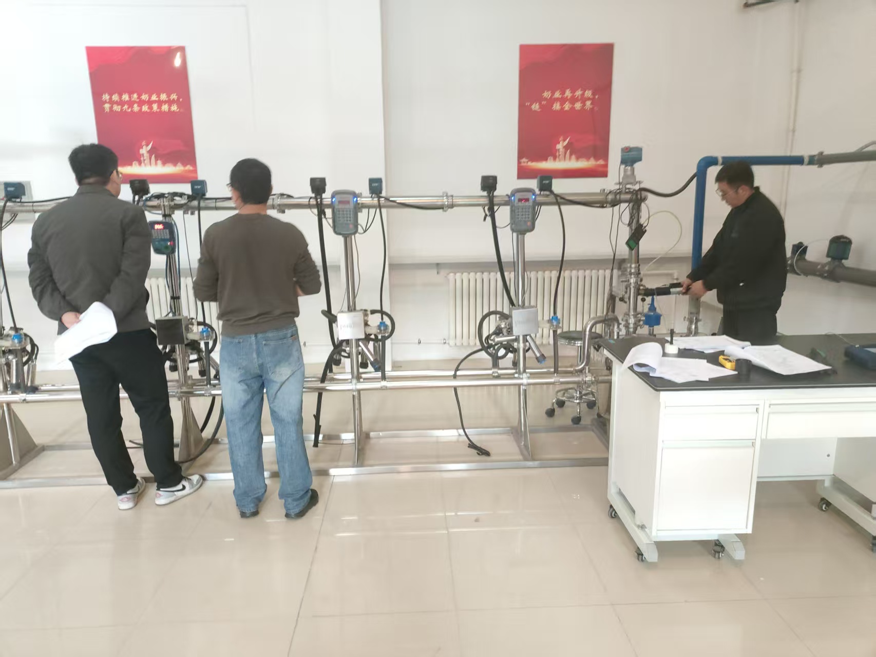 内蒙古自治区农牧业技术推广中心农牧业机械试验鉴定站顺利通过CNAS现场评审