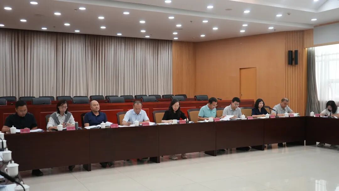 全区金融助力奶牛、肉牛(肉羊)稳产暨推进“青贮贷” 工作座谈会召开