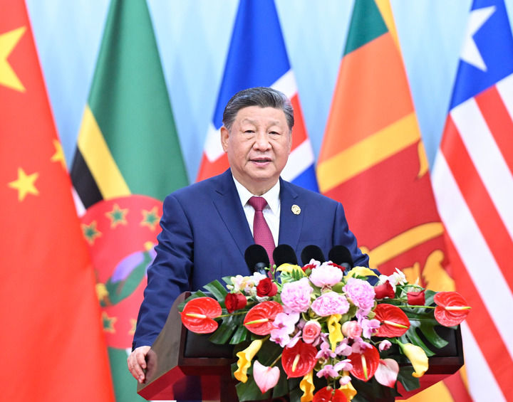 10月13日上午,国家主席习近平在北京国家会议中心出席全球妇女峰会开幕式并发表主旨讲话。新华社记者 申宏 摄