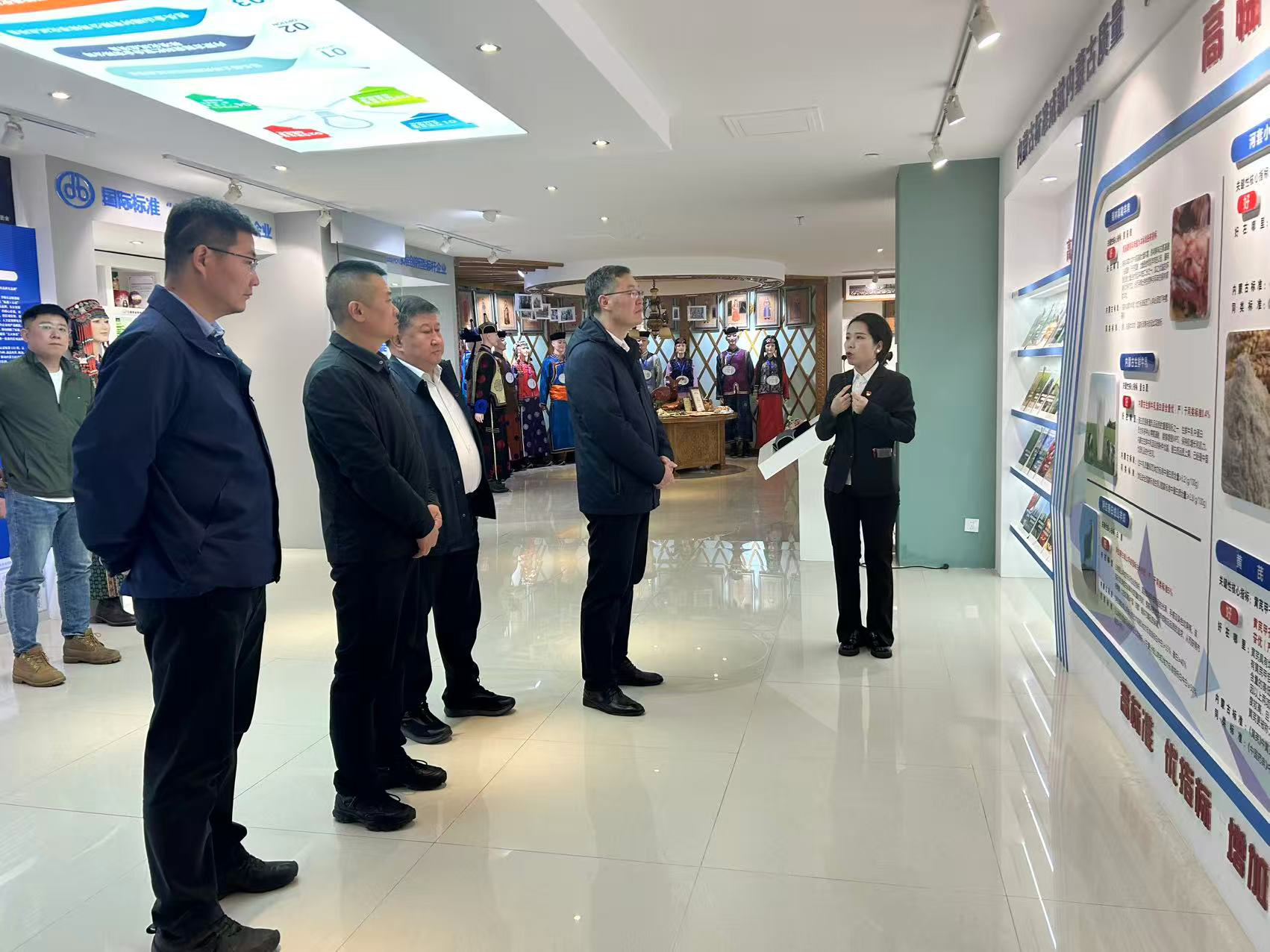 部门联动、协同推进“阿拉善+”农牧业 区域公用品牌建设