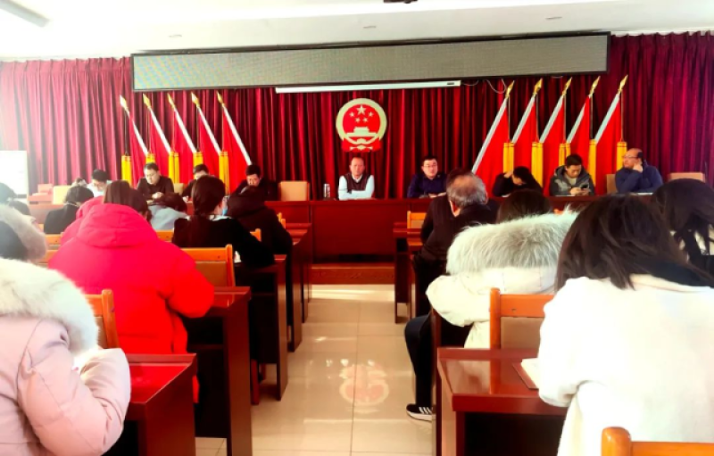 宁城县右北平镇春耕备耕正当时