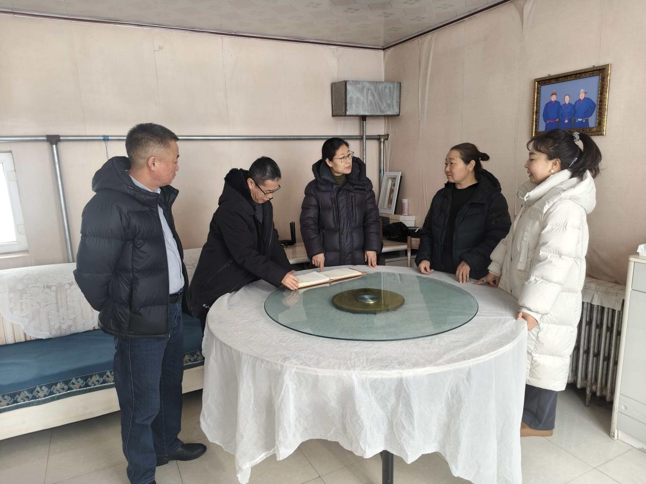 走访固定观察点牧户