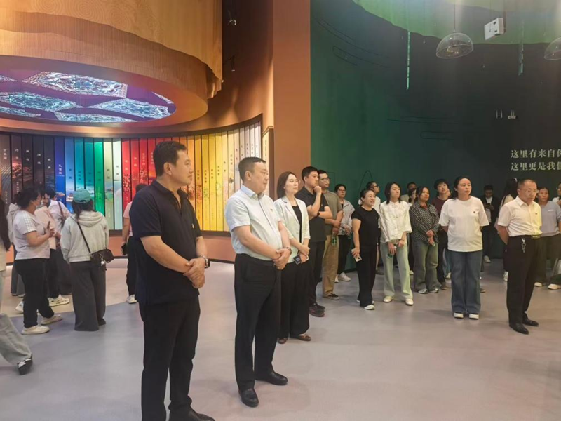 民族团结月主题党日活动现场