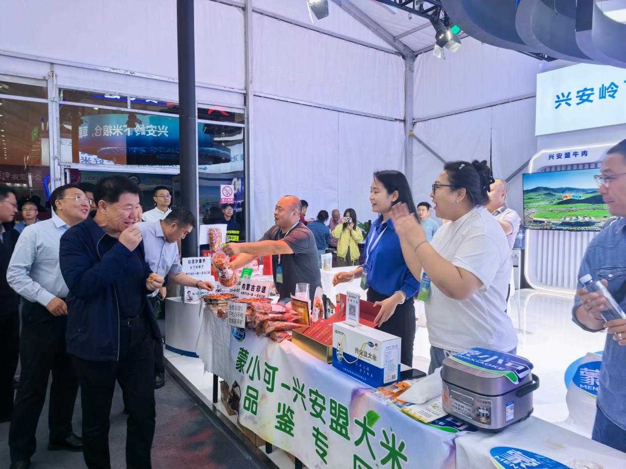 好评与订单双丰收!兴安盟在全区绿博会上大放异彩