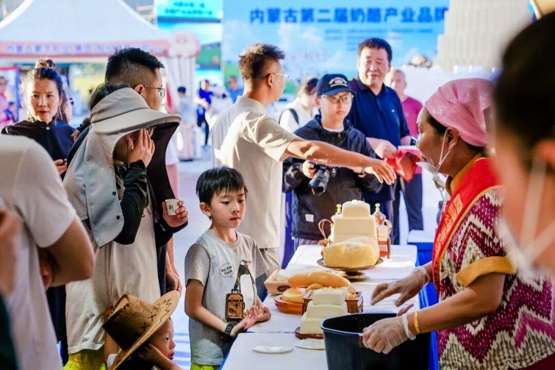内蒙古第二届奶酪产业品牌推介会在呼和浩特市开幕