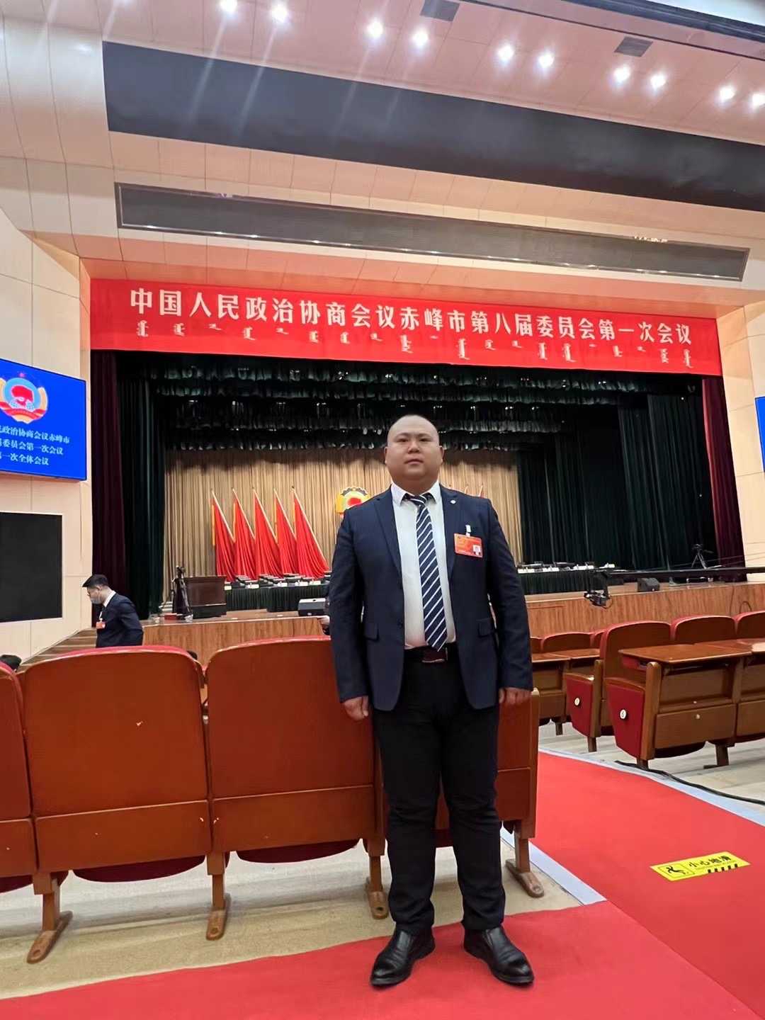 碱地大米“长出”乡村旅游和电商产业——返乡创业的90后新农人吴德宝