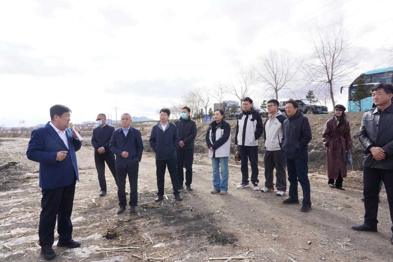 兴安盟暨科右前旗地膜回收攻坚行动与秸秆资源化利用工作推进会在科右前旗召开