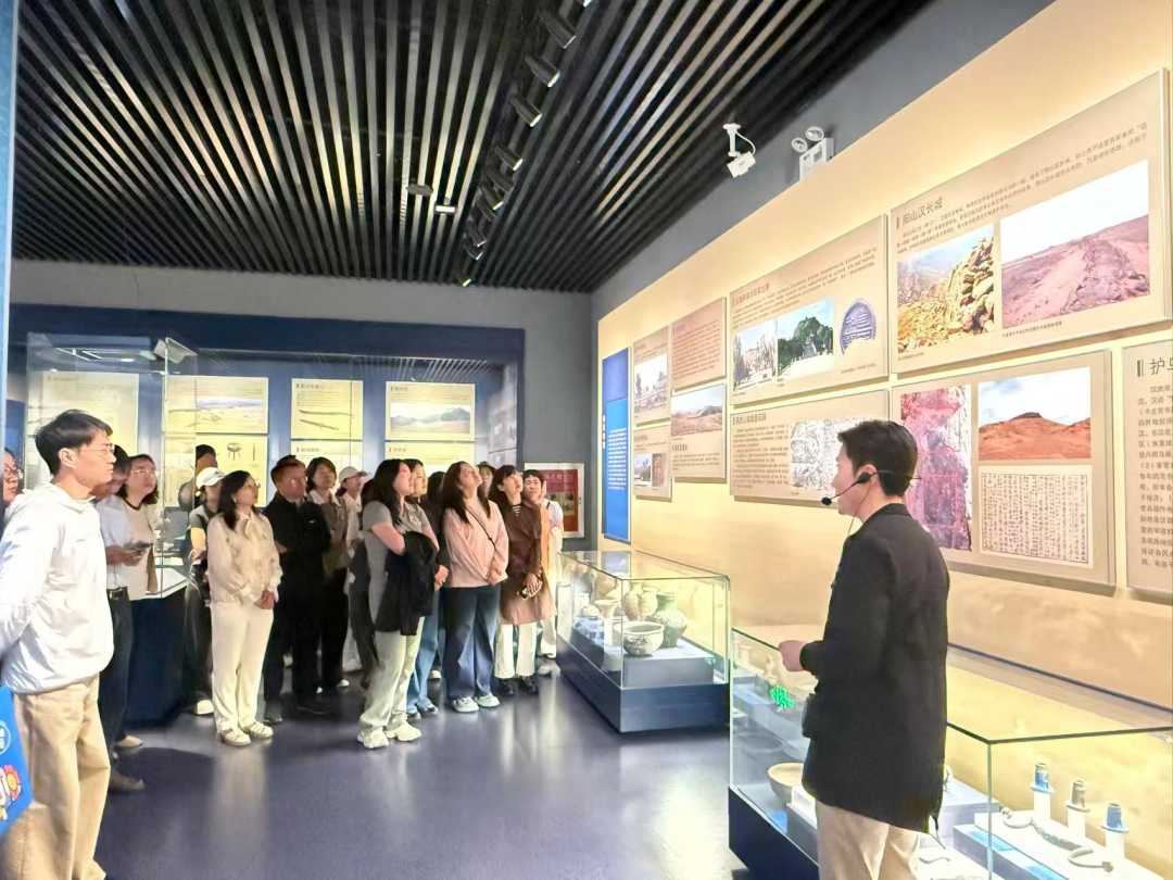 农牧厅赴内蒙古大学民族博物馆开展铸牢中华民族共同体意识主题参观学习活动