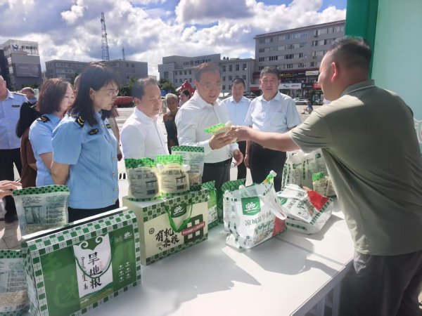 内蒙古自治区“绿色食品宣传月”暨“有机产品认证宣传周”活动在乌兰察布正式启动