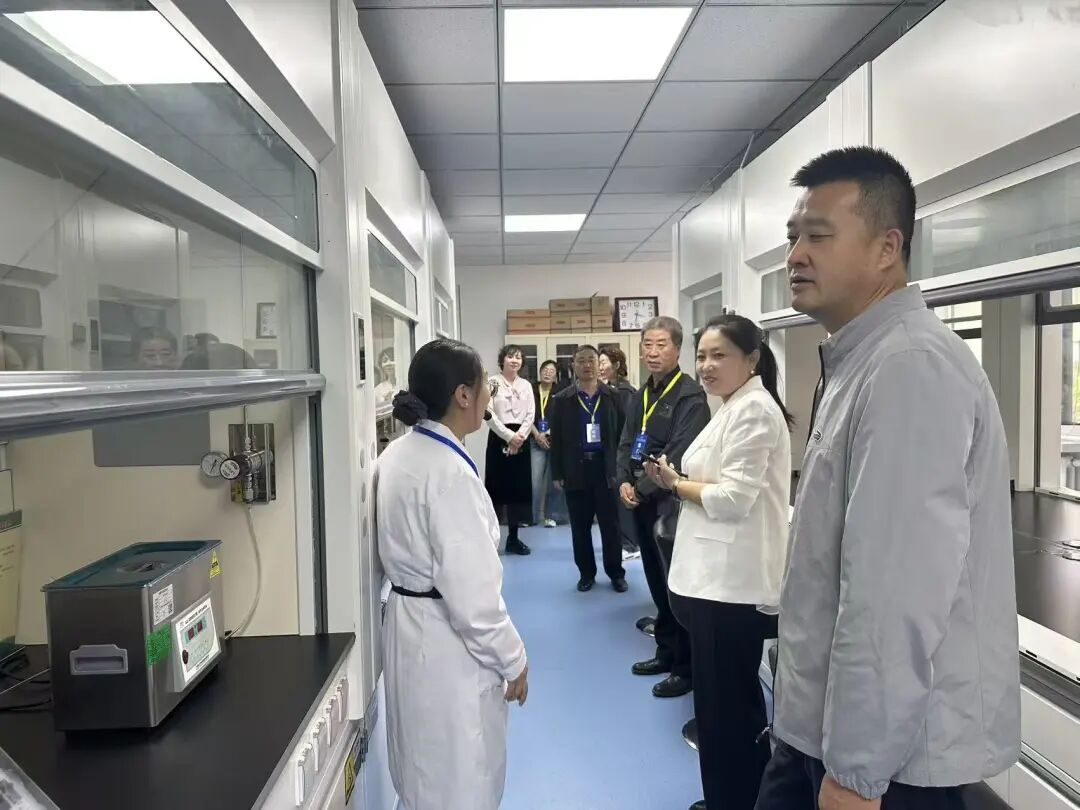 探秘农检实验守护舌尖安全——自治区农牧厅举办实验室开放日活动