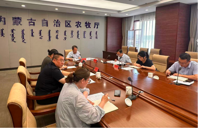 统筹农机保夏收严守安全筑防线